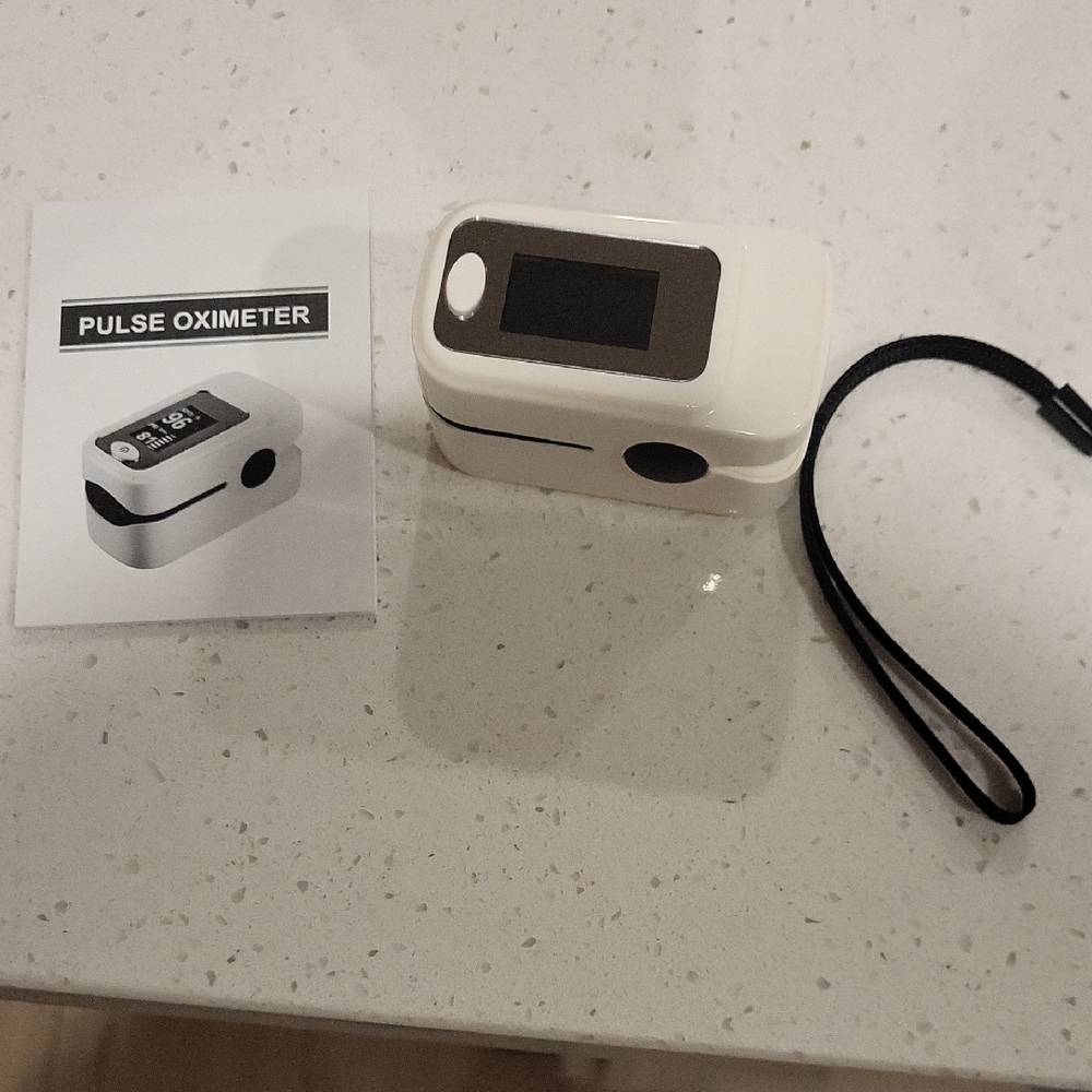 White Pulse Oximeter